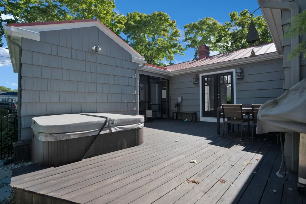 83 Noyes Street Portland ME 04103
