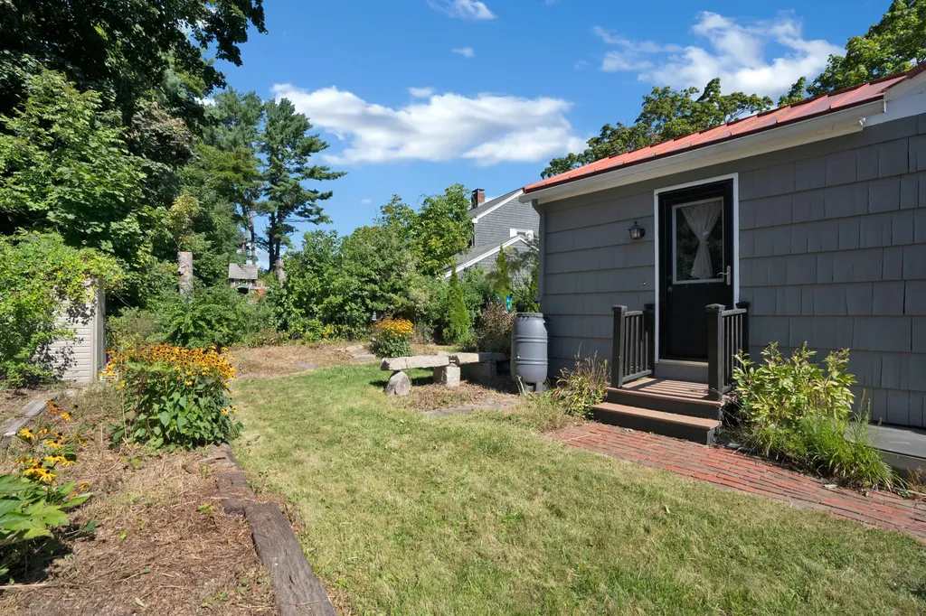 83 Noyes Street Portland ME 04103