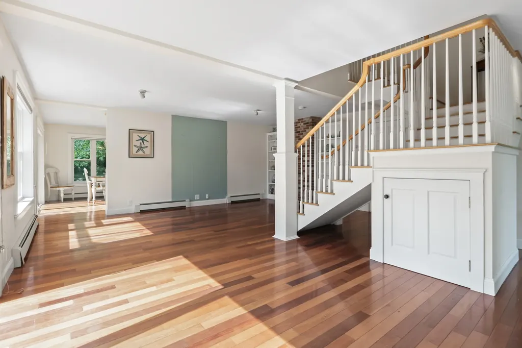 5 Hillside Place Boothbay ME 04537