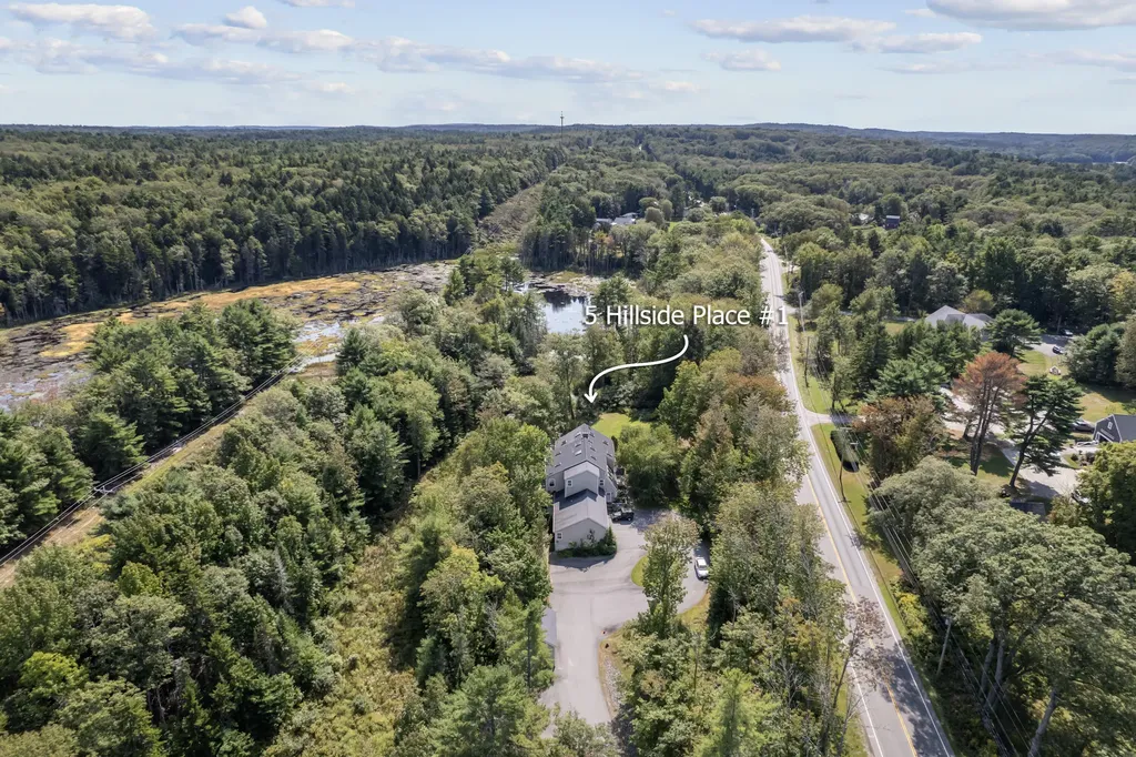 5 Hillside Place Boothbay ME 04537