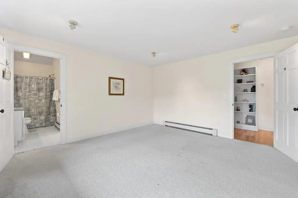 5 Hillside Place Boothbay ME 04537
