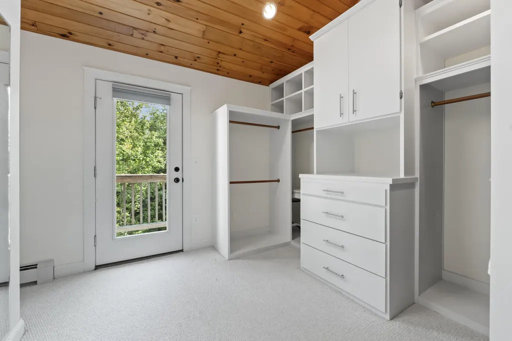 5 Hillside Place Boothbay ME 04537