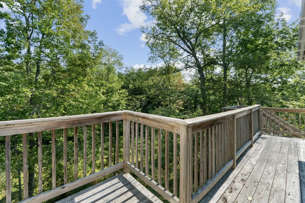 5 Hillside Place Boothbay ME 04537