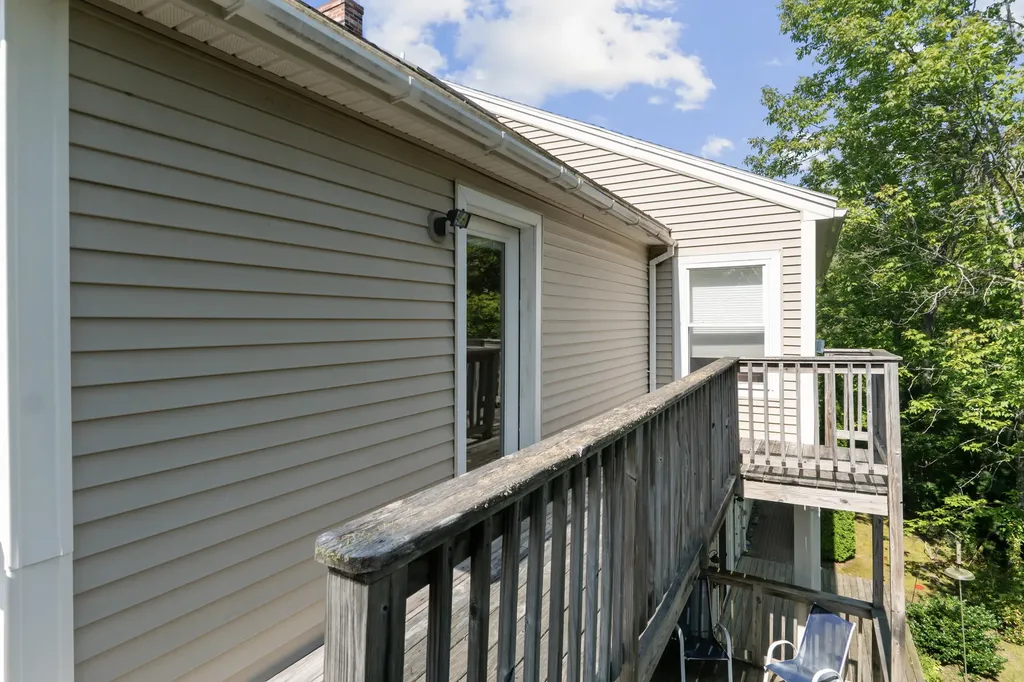 5 Hillside Place Boothbay ME 04537