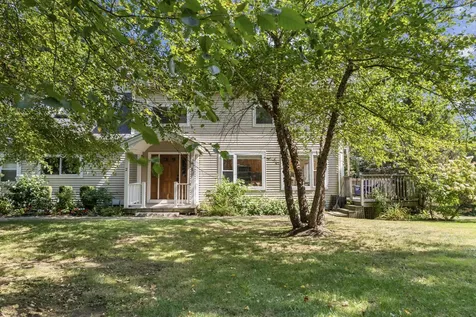 5 Hillside Place Boothbay ME 04537