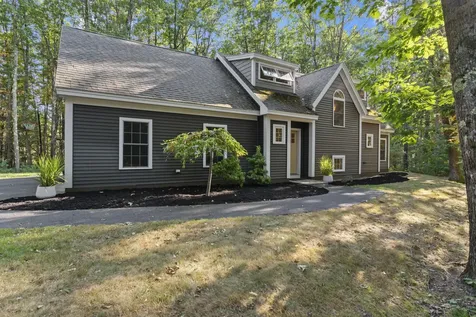 6 Coopers Way Kittery ME 03904