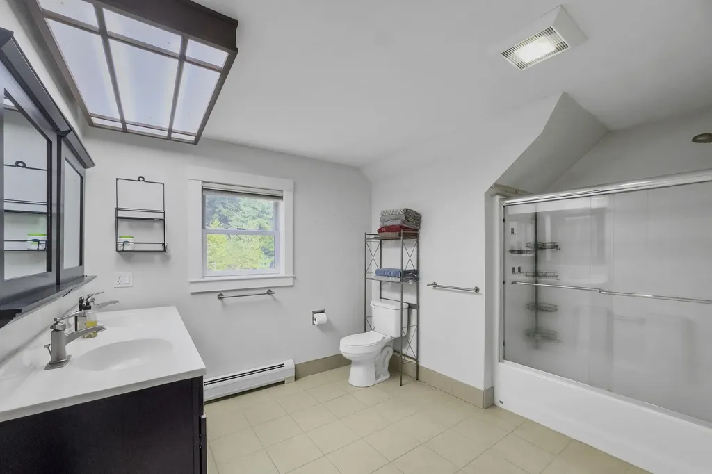 49 Moody Mountain Road Lincolnville ME 04849