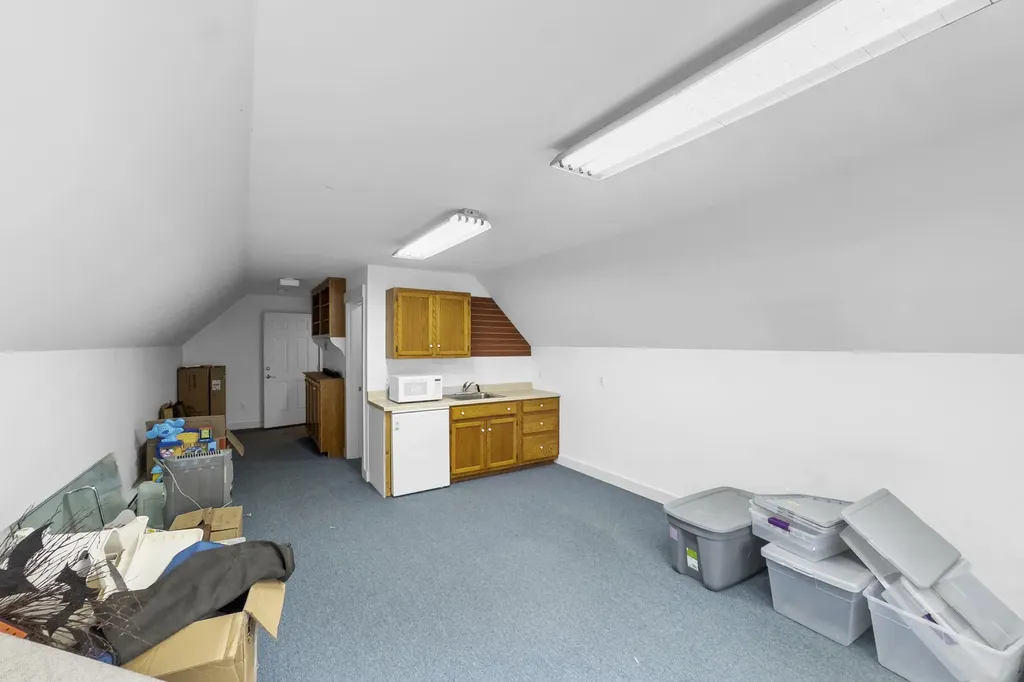 49 Moody Mountain Road Lincolnville ME 04849