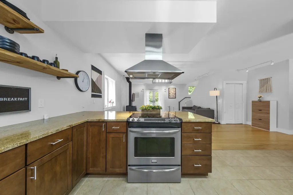 49 Moody Mountain Road Lincolnville ME 04849