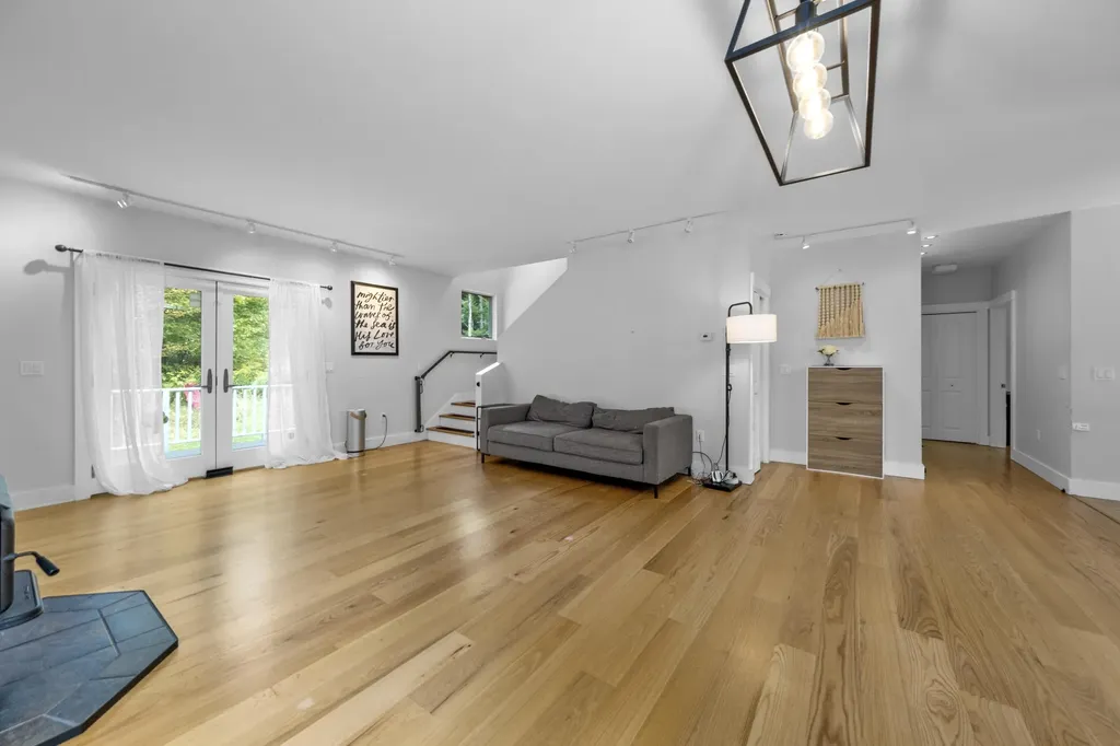 49 Moody Mountain Road Lincolnville ME 04849