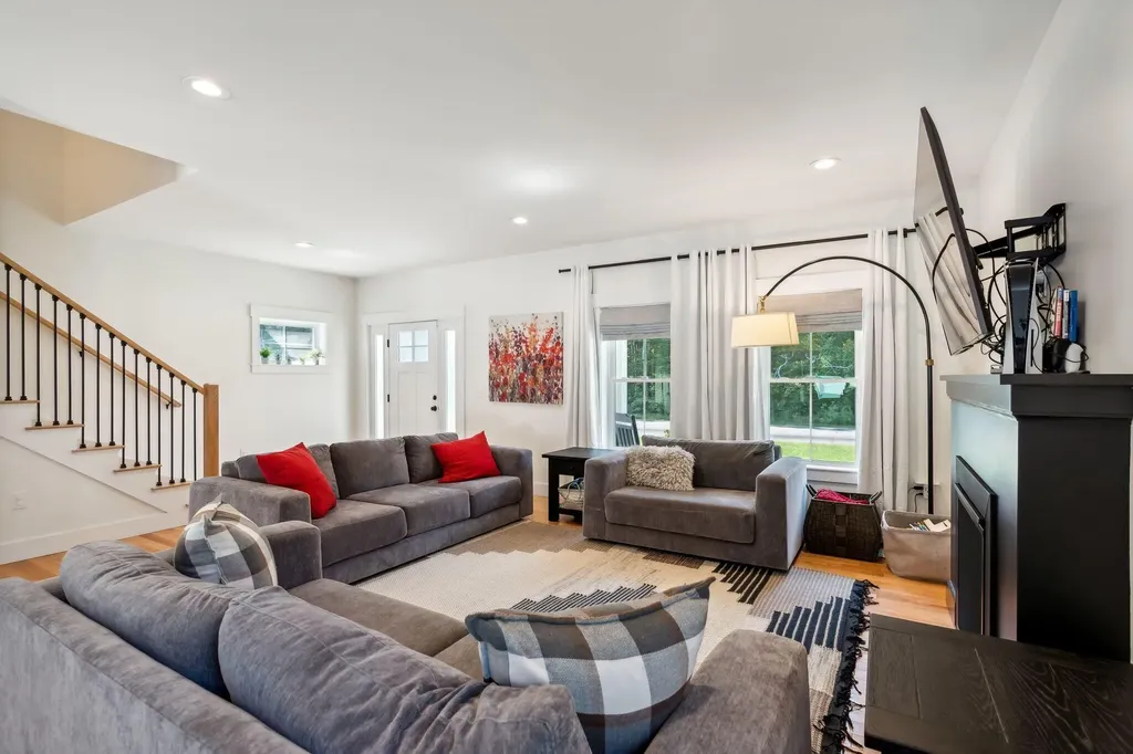 141 Jordan Avenue Brunswick ME 04011