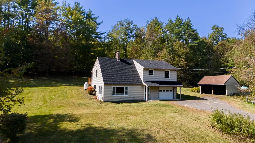 327 E River Road Skowhegan ME 04976