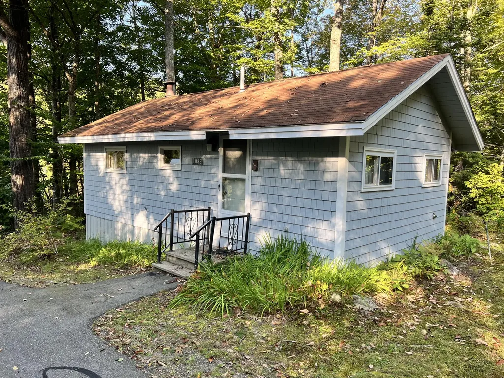 1091 Augusta Road Rome ME 04963