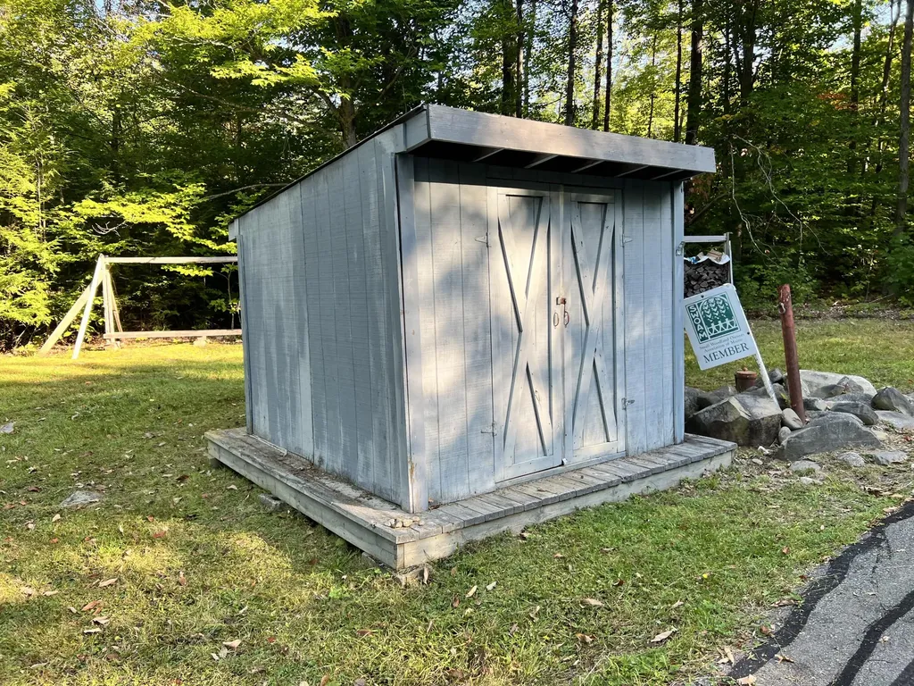 1091 Augusta Road Rome ME 04963