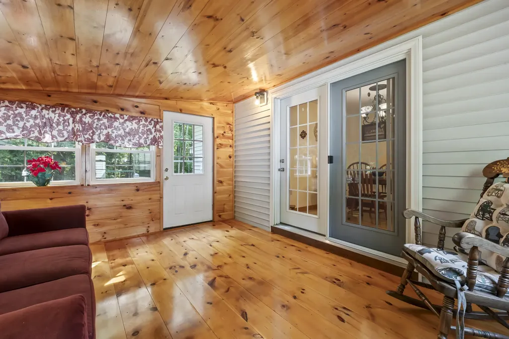13 Brookview Drive West Gardiner ME 04345