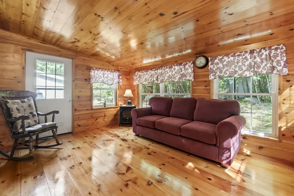 13 Brookview Drive West Gardiner ME 04345