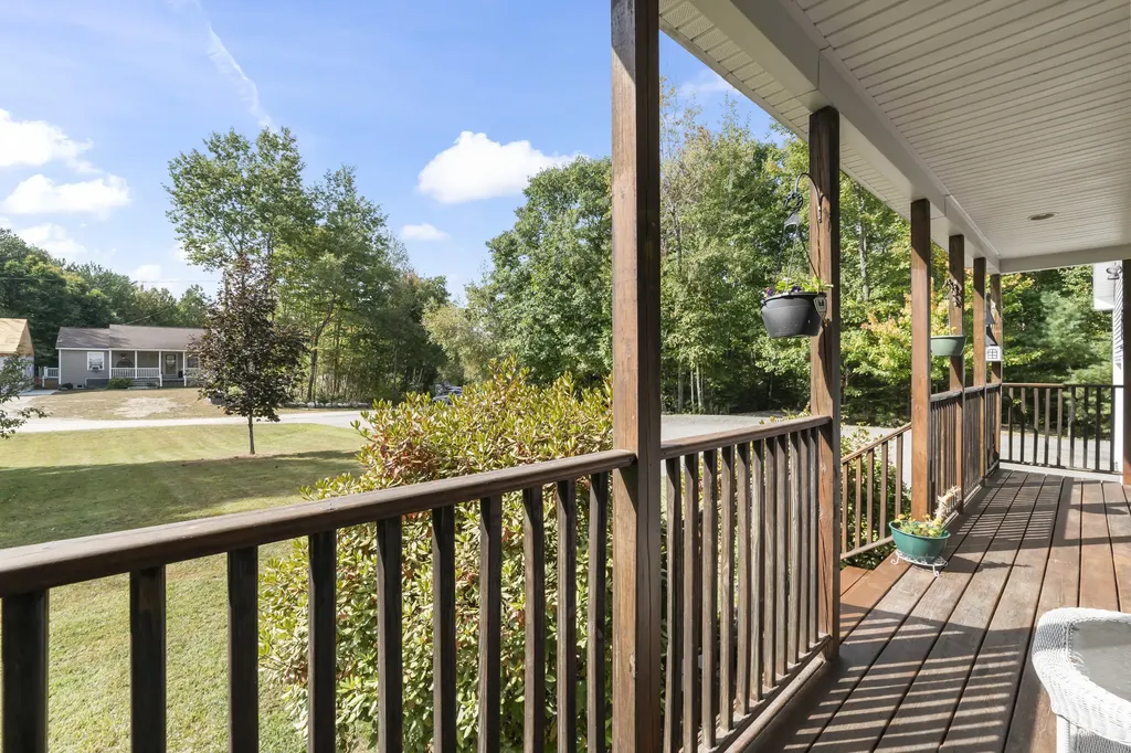 13 Brookview Drive West Gardiner ME 04345