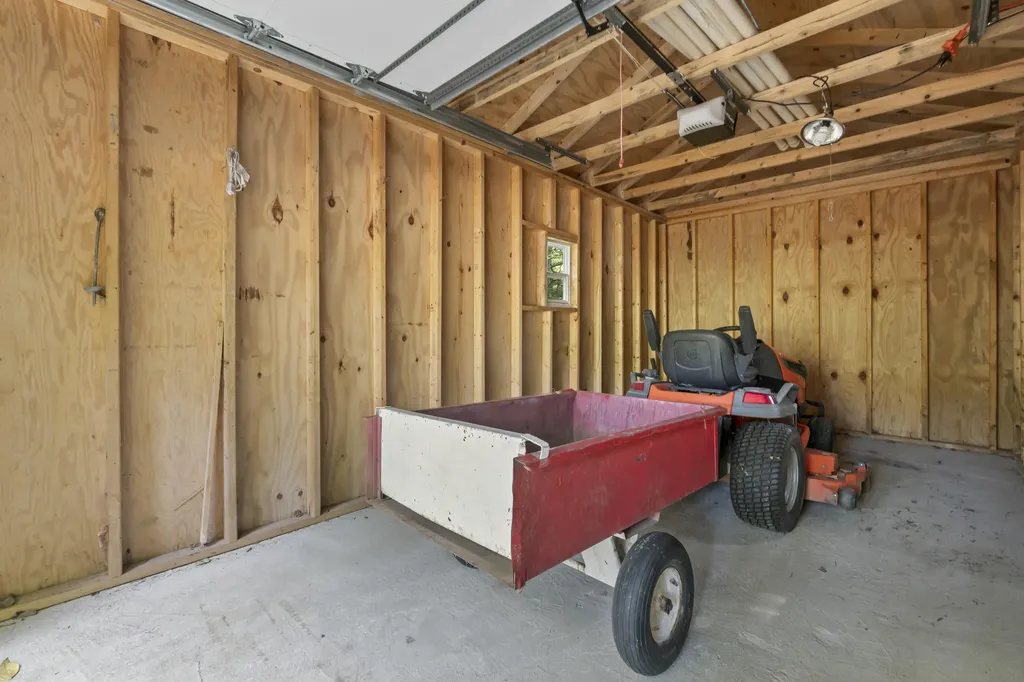 13 Brookview Drive West Gardiner ME 04345