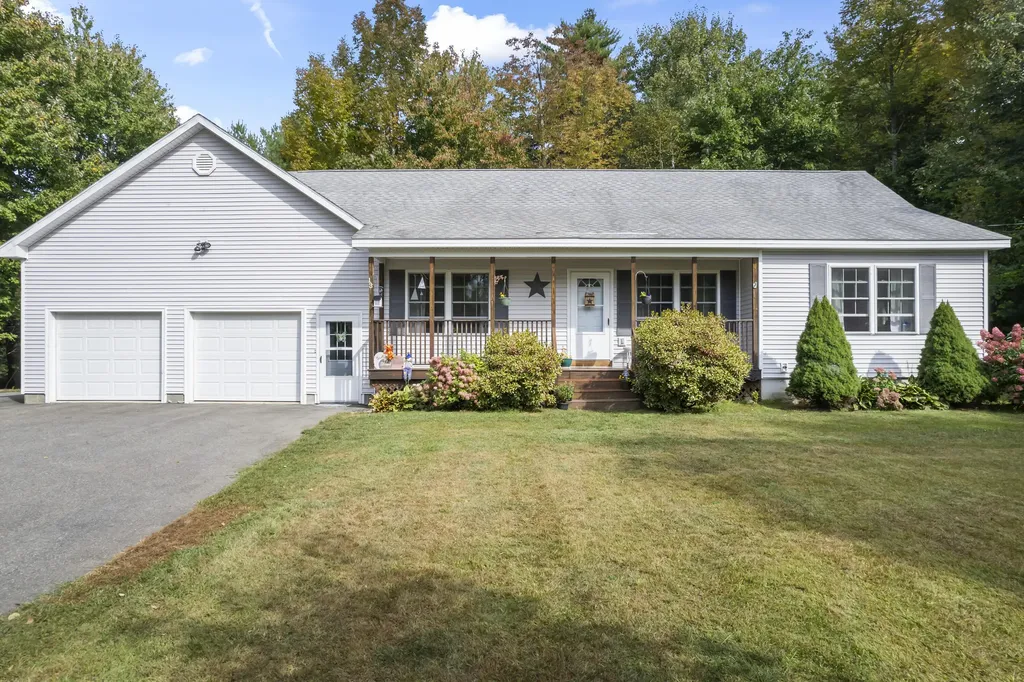 13 Brookview Drive West Gardiner ME 04345