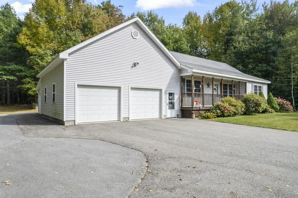 13 Brookview Drive West Gardiner ME 04345