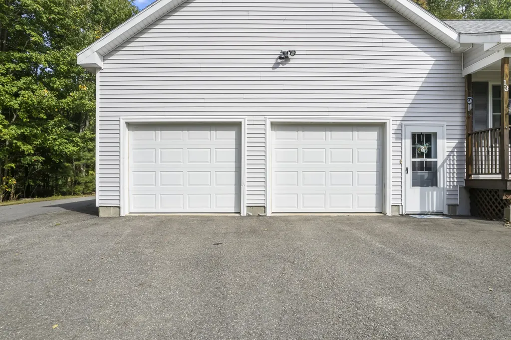 13 Brookview Drive West Gardiner ME 04345