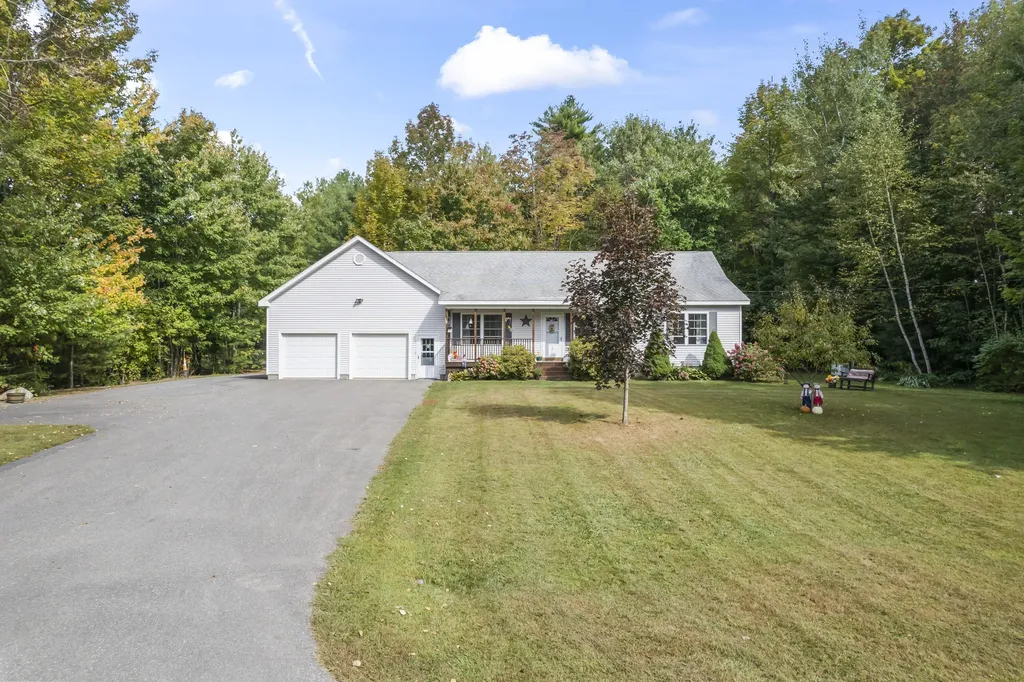 13 Brookview Drive West Gardiner ME 04345