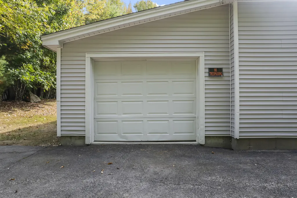 13 Brookview Drive West Gardiner ME 04345