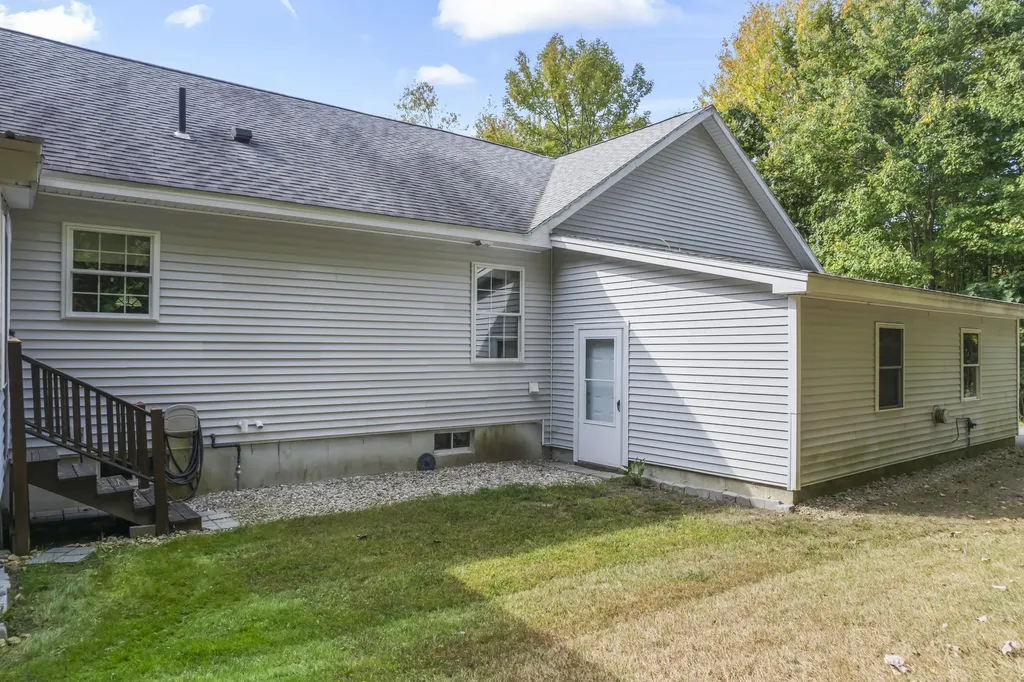 13 Brookview Drive West Gardiner ME 04345
