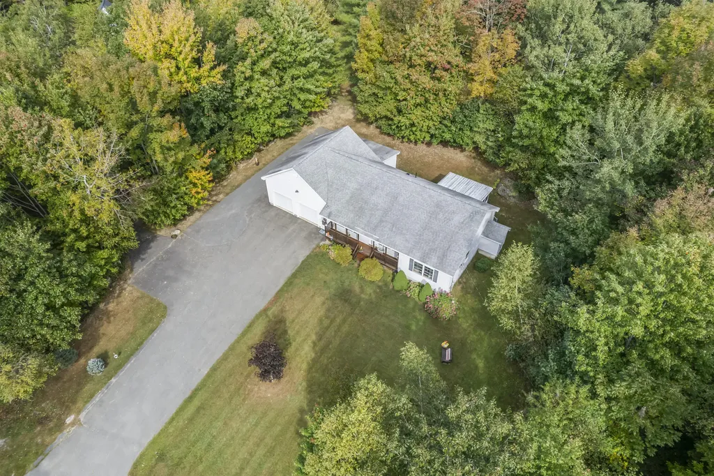 13 Brookview Drive West Gardiner ME 04345