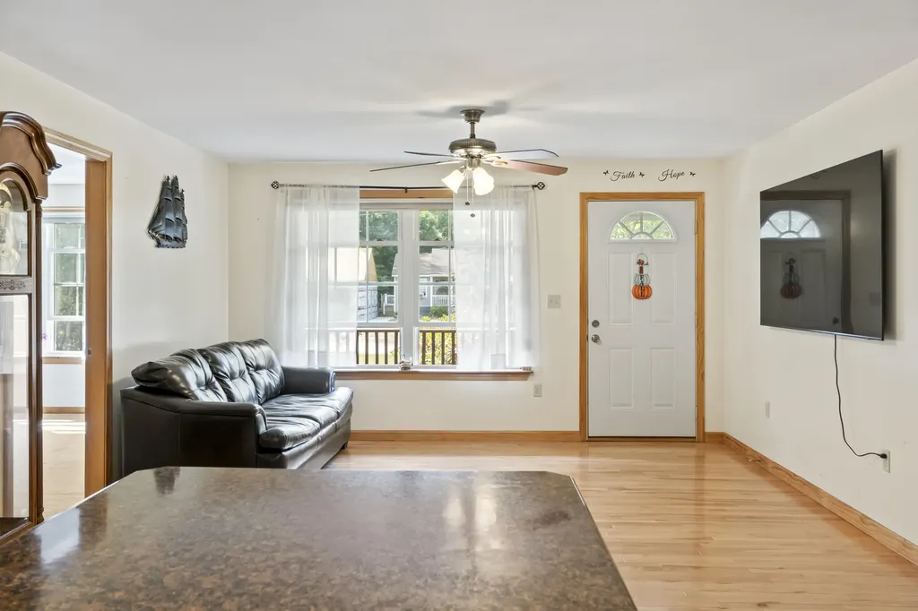 13 Brookview Drive West Gardiner ME 04345