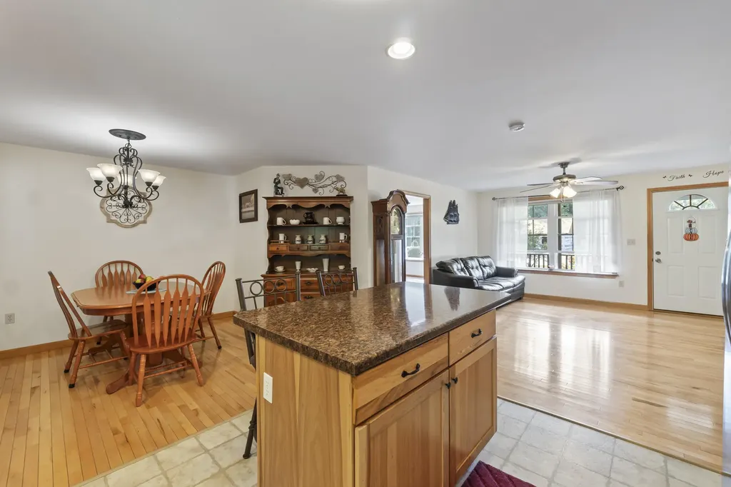 13 Brookview Drive West Gardiner ME 04345