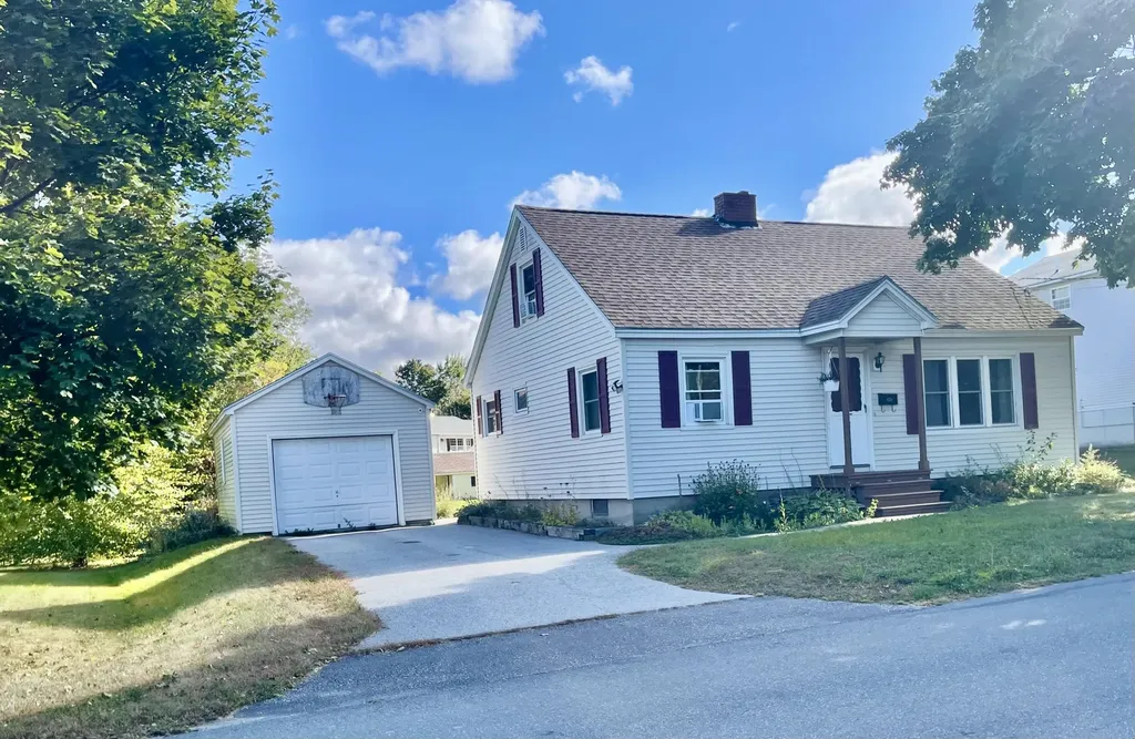 122 Chamberlain Street Brewer ME 04412