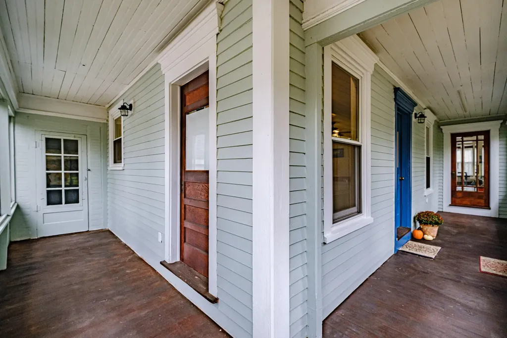 68 Main Street Hollis ME 04042