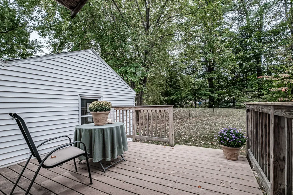 68 Main Street Hollis ME 04042