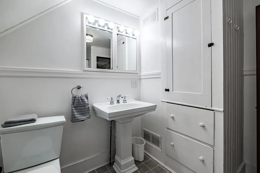 68 Main Street Hollis ME 04042