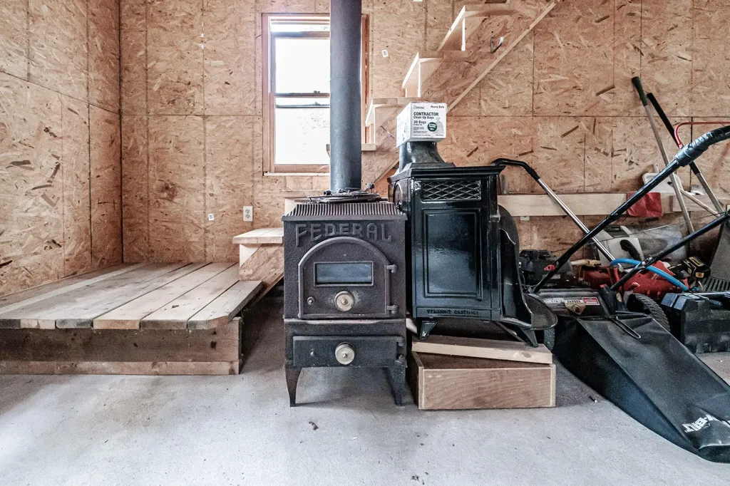 68 Main Street Hollis ME 04042