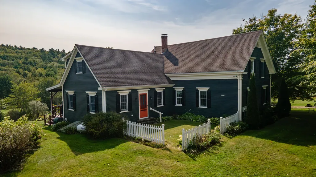 301 Dodge Road Edgecomb ME 04556