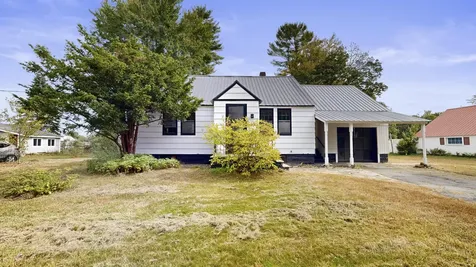 55 Skeetfield Road Oxford ME 04270