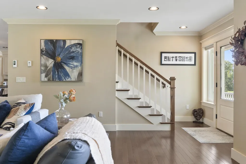 32 Woodbury Road Auburn ME 04210