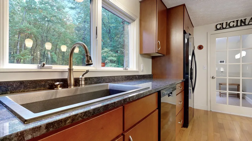 107 Ledgewood Drive Falmouth ME 04105
