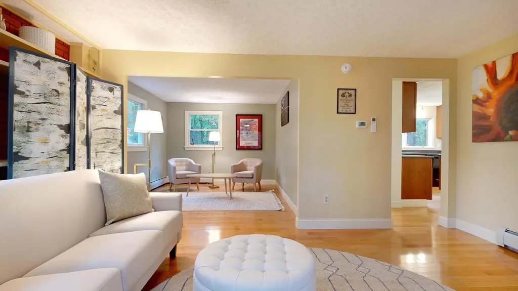 107 Ledgewood Drive Falmouth ME 04105