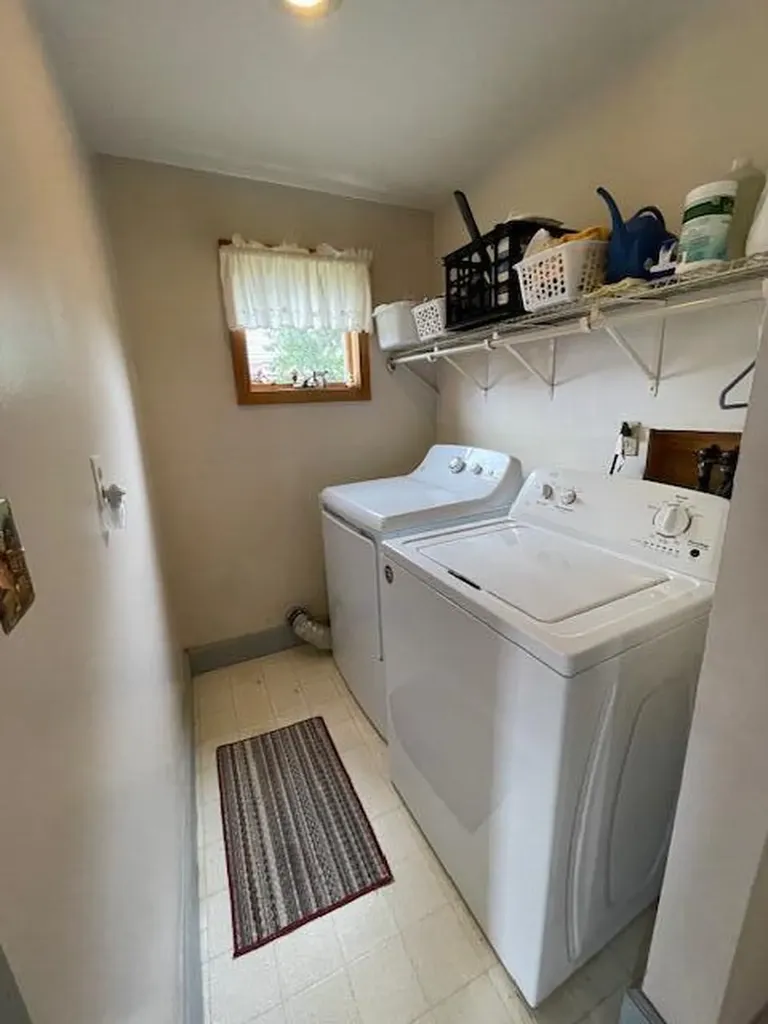 17 Pleasant Street Eastport ME 04631