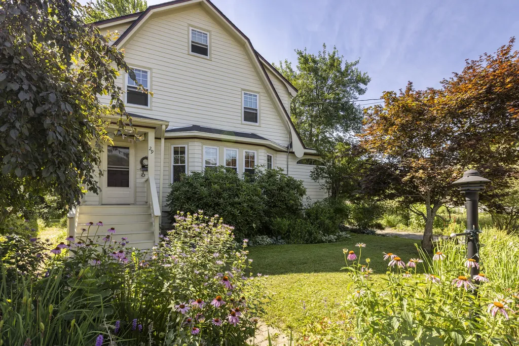 29 Maine Avenue Portland ME 04103