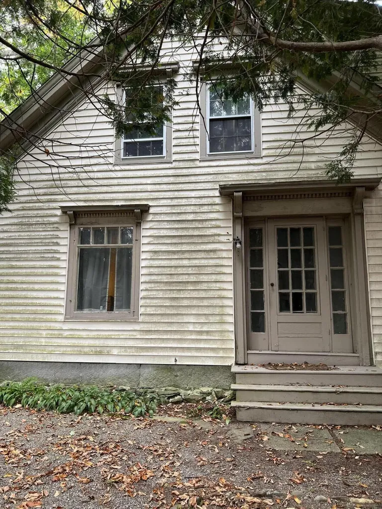 378 Commercial Street Rockport ME 04856