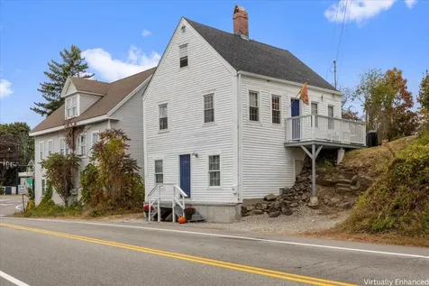 22 Bridge Street Kittery ME 03904