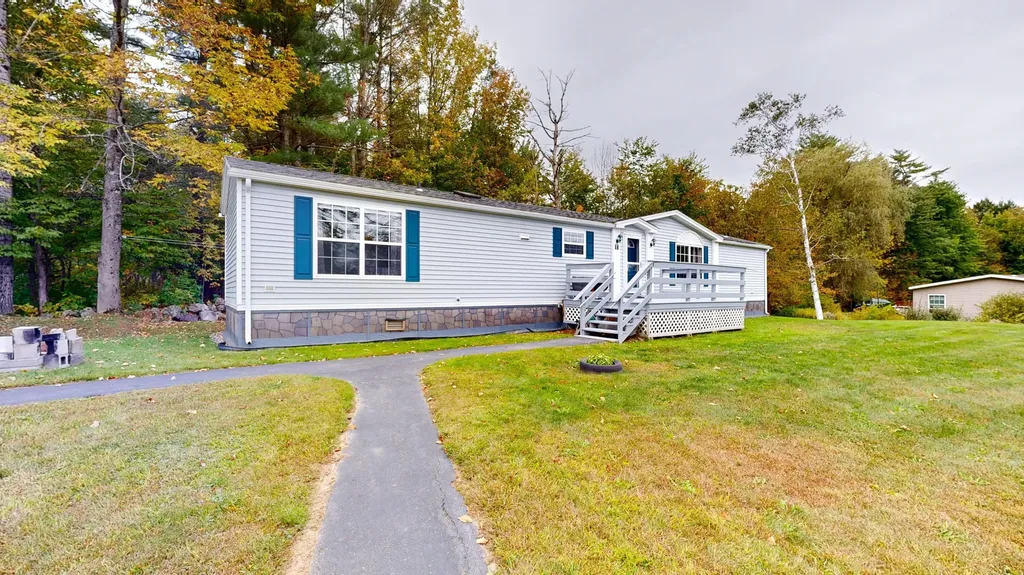 20 Grove Street Sabattus ME 04280