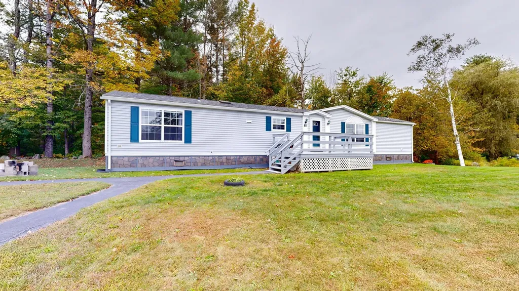 20 Grove Street Sabattus ME 04280