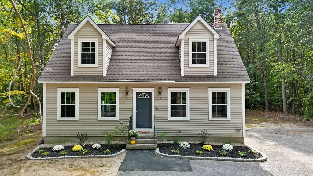516 Falmouth Road Windham ME 04062