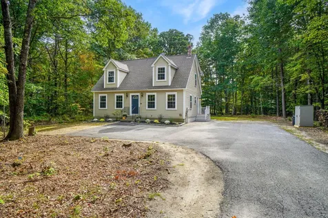 516 Falmouth Road Windham ME 04062