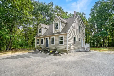 516 Falmouth Road Windham ME 04062